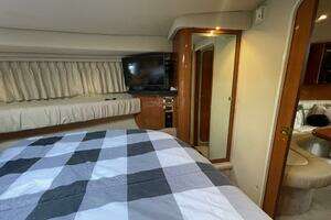 2000 Sea Ray 380 Sundancer thumbnail 17