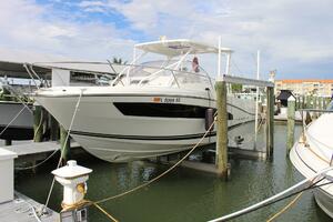 29ft Jeanneau Yacht For Sale