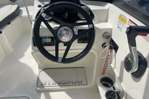 19ft Stingray Yacht For Sale