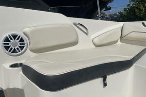 19ft Stingray Yacht For Sale