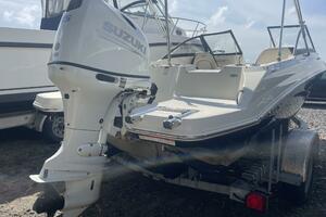 19ft Stingray Yacht For Sale