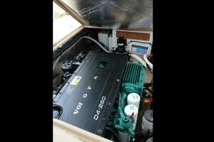 SHAKE N BAKE 28ft Cutwater Yacht For Sale