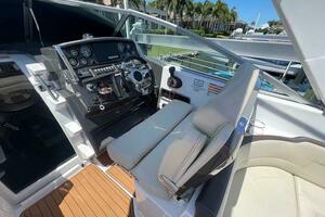 295 30ft Monterey Yacht For Sale
