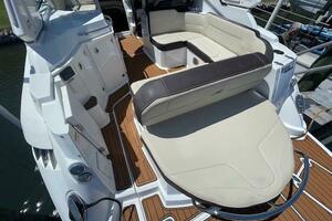 295 30ft Monterey Yacht For Sale