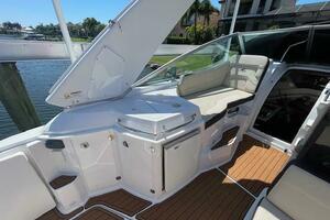 295 30ft Monterey Yacht For Sale