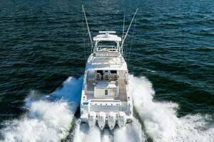 2021 Boston Whaler 420 Outrage thumbnail 15