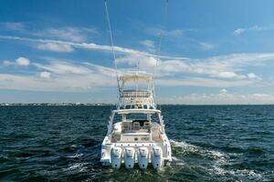 2021 Boston Whaler 420 Outrage thumbnail 14
