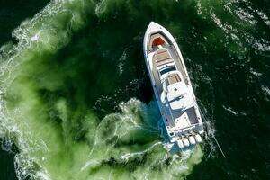 2021 Boston Whaler 420 Outrage thumbnail 22