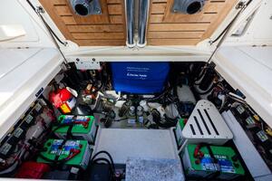 SMOKE SHOW 42ft Boston Whaler Yacht For Sale