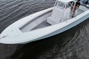 33ft SeaHunter Yacht For Sale