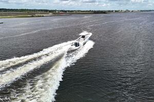 33ft SeaHunter Yacht For Sale