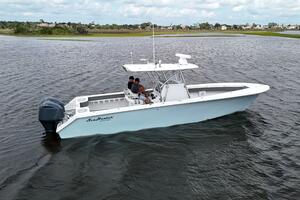 33ft SeaHunter Yacht For Sale