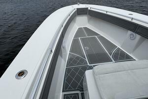 33ft SeaHunter Yacht For Sale
