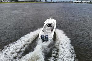 33ft SeaHunter Yacht For Sale