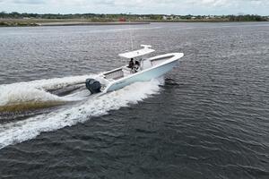 33ft SeaHunter Yacht For Sale
