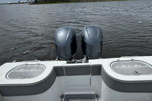 33ft SeaHunter Yacht For Sale