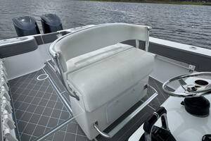 33ft SeaHunter Yacht For Sale