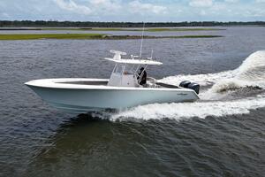 33ft SeaHunter Yacht For Sale