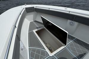 33ft SeaHunter Yacht For Sale