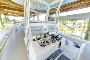 33ft Front Runner Yacht For Sale