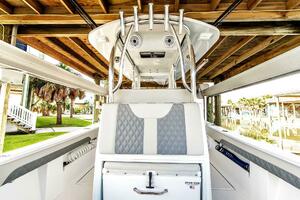 33ft Front Runner Yacht For Sale