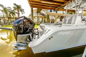 33ft Front Runner Yacht For Sale