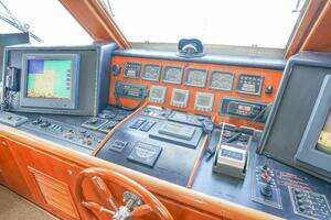 2001 Motor Yacht 82MY thumbnail 25