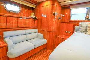 2001 Motor Yacht 82MY thumbnail 33