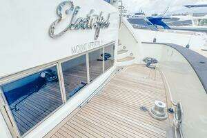 2001 Motor Yacht 82MY thumbnail 10