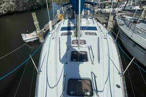 2006 Beneteau 393 thumbnail 20