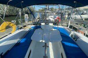 2006 Beneteau 393 thumbnail 13