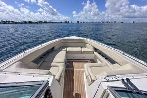 33ft Regal Yacht For Sale