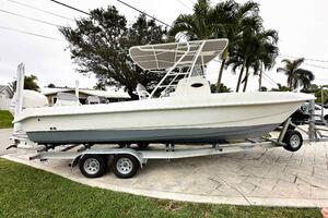 26ft Twin Vee Yacht For Sale