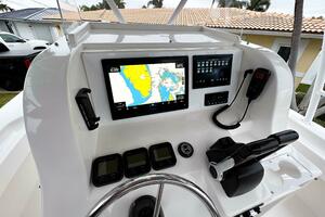 26ft Twin Vee Yacht For Sale