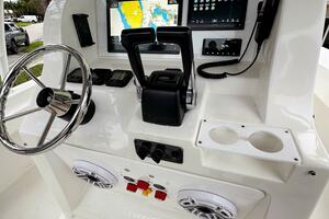 26ft Twin Vee Yacht For Sale