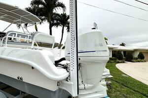26ft Twin Vee Yacht For Sale