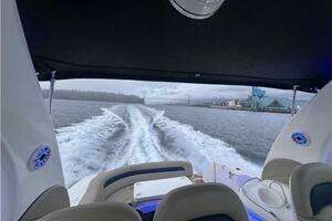 2004 Sea Ray 340 Sundancer thumbnail 18