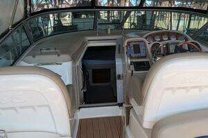 2004 Sea Ray 340 Sundancer thumbnail 8