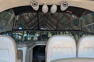 2004 Sea Ray 340 Sundancer thumbnail 9