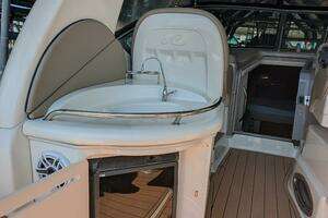 2004 Sea Ray 340 Sundancer thumbnail 7