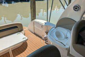 2004 Sea Ray 340 Sundancer thumbnail 11