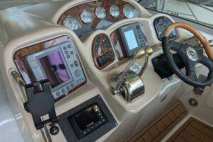 2004 Sea Ray 340 Sundancer thumbnail 17