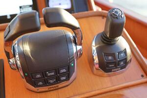 Engine Contols And IPS Joystick 