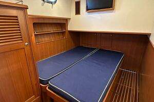 2014 Hunt Yachts thumbnail 31