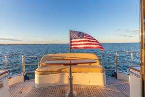 2014 Hunt Yachts thumbnail 10