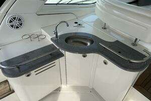 2006 Sea Ray 48 Sundancer thumbnail 13
