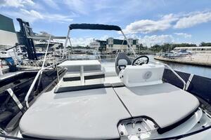 34FT (10.44M) JEANNEAU