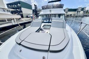 34FT (10.44M) JEANNEAU