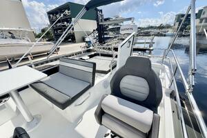 34FT (10.44M) JEANNEAU
