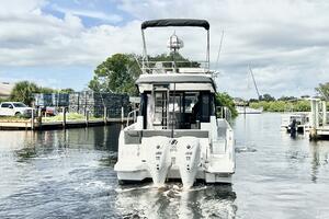 34FT (10.44M) JEANNEAU